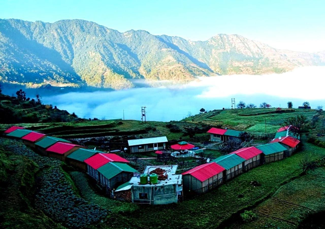Bamboo Junction Resort - Kanatal, Valley & Mountain View Dhanaulti Exterior photo