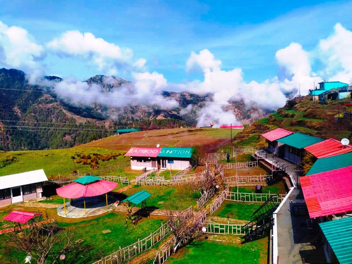 Bamboo Junction Resort - Kanatal, Valley & Mountain View Dhanaulti Exterior photo
