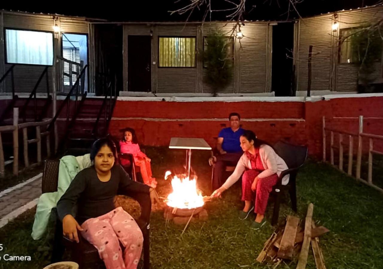 Bamboo Junction Resort - Kanatal, Valley & Mountain View Dhanaulti Exterior photo